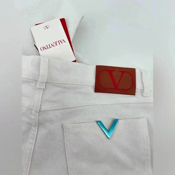 NWT Valentino White Jeans Womens Denim Embellished Large V Logo Size 30 - Picture 10 of 15